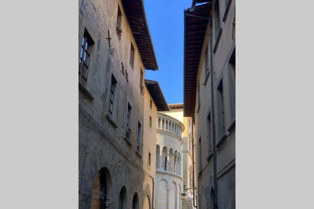 Apartment Appartamento Antiche Notti D'Arezzo Italy